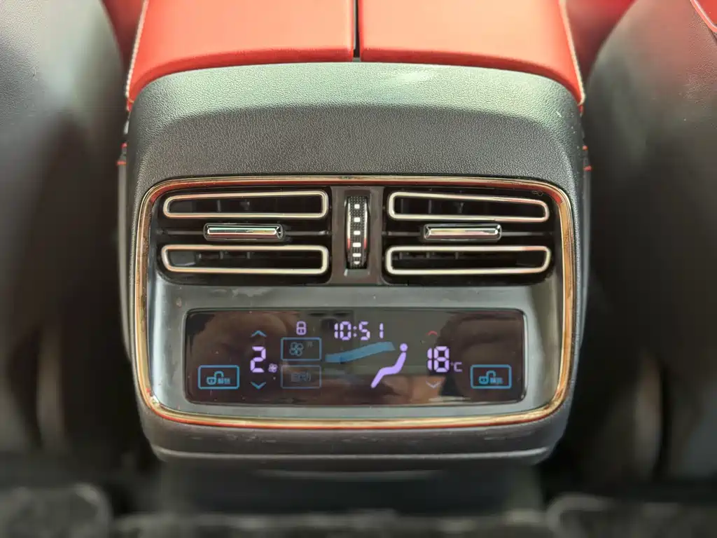 BYD Han — миниатюра 15