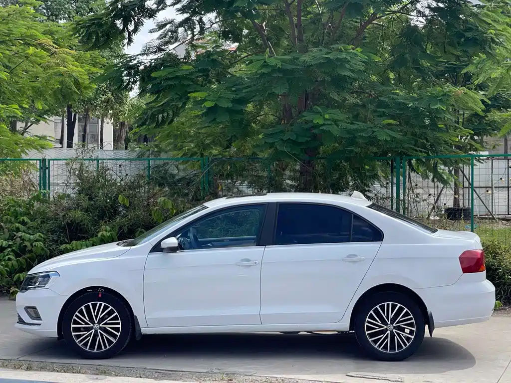 Volkswagen Jetta — миниатюра 3