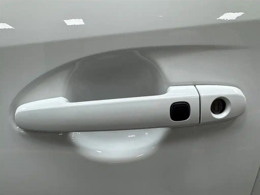 TOYOTA YARIS L ZHIXUAN