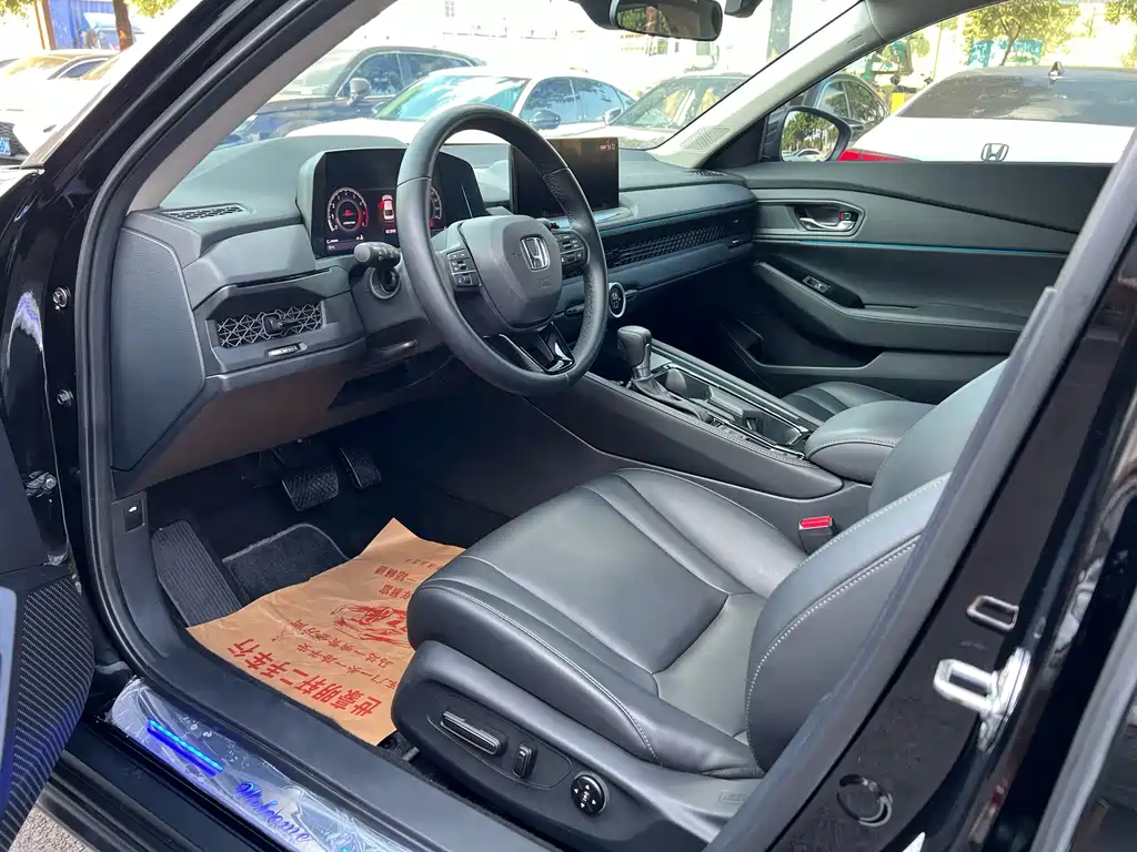 Honda Accord — миниатюра 4