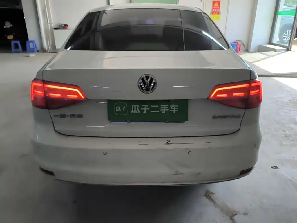 Volkswagen Sagitar — миниатюра 6