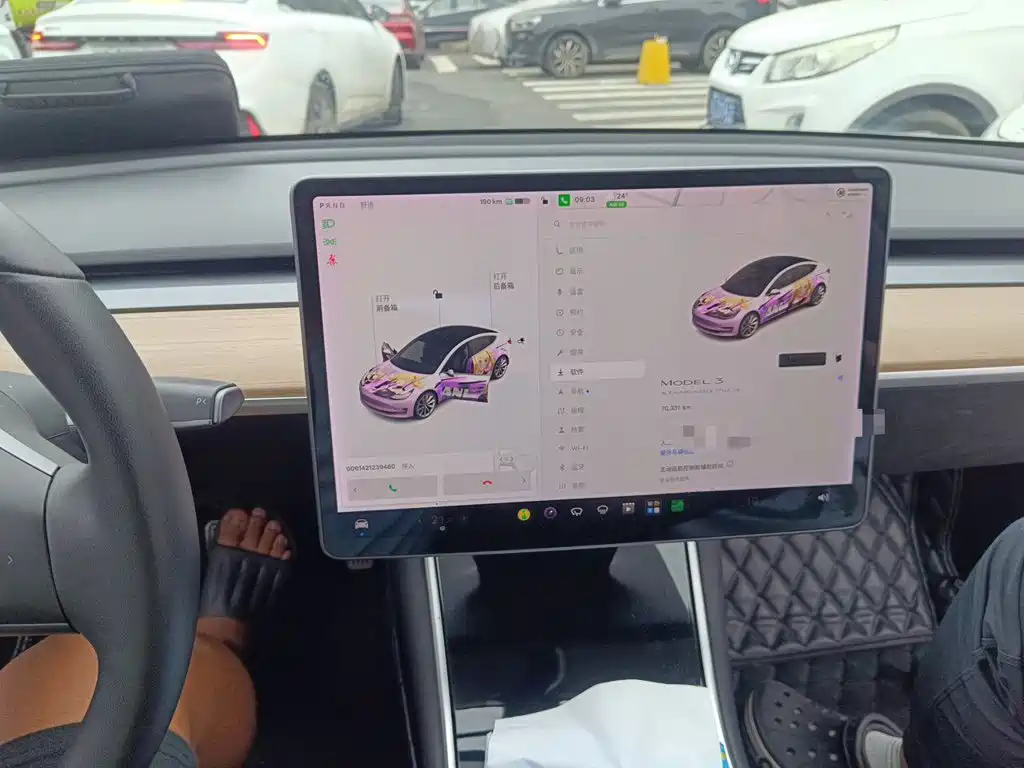 Tesla Model 3 — миниатюра 7