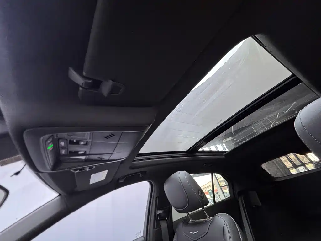 Cadillac XT4 — миниатюра 18