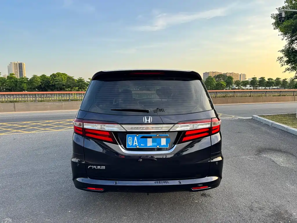 Honda Odyssey 2015 2.4L Luxury