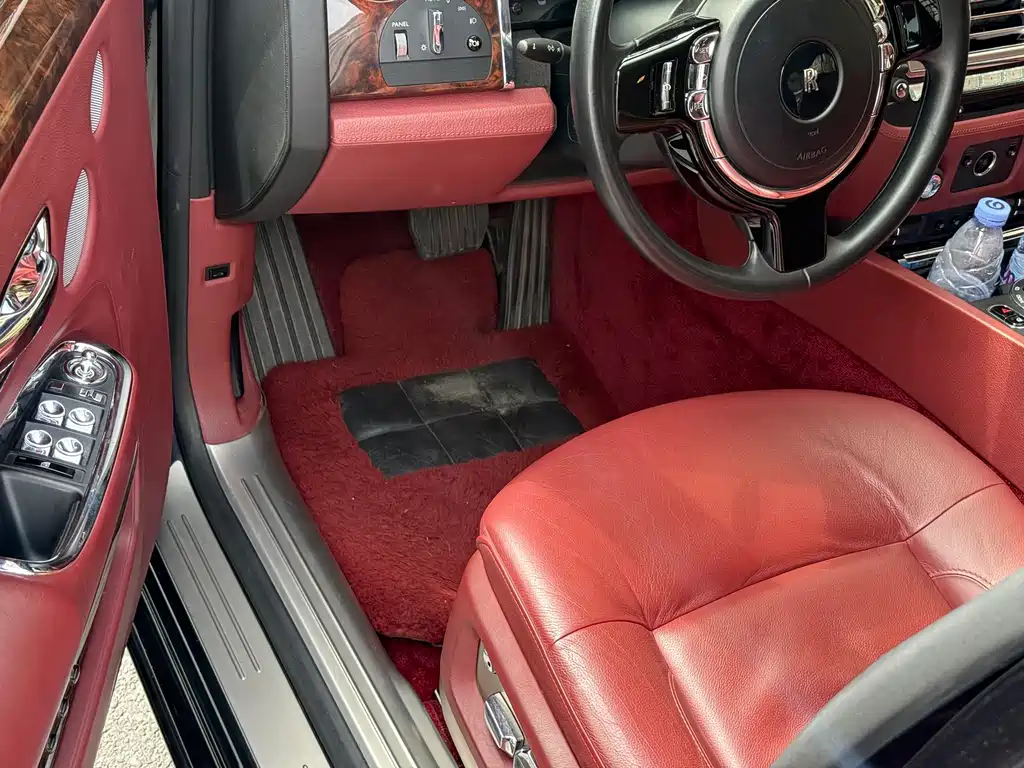 Rolls-Royce Ghost — миниатюра 17