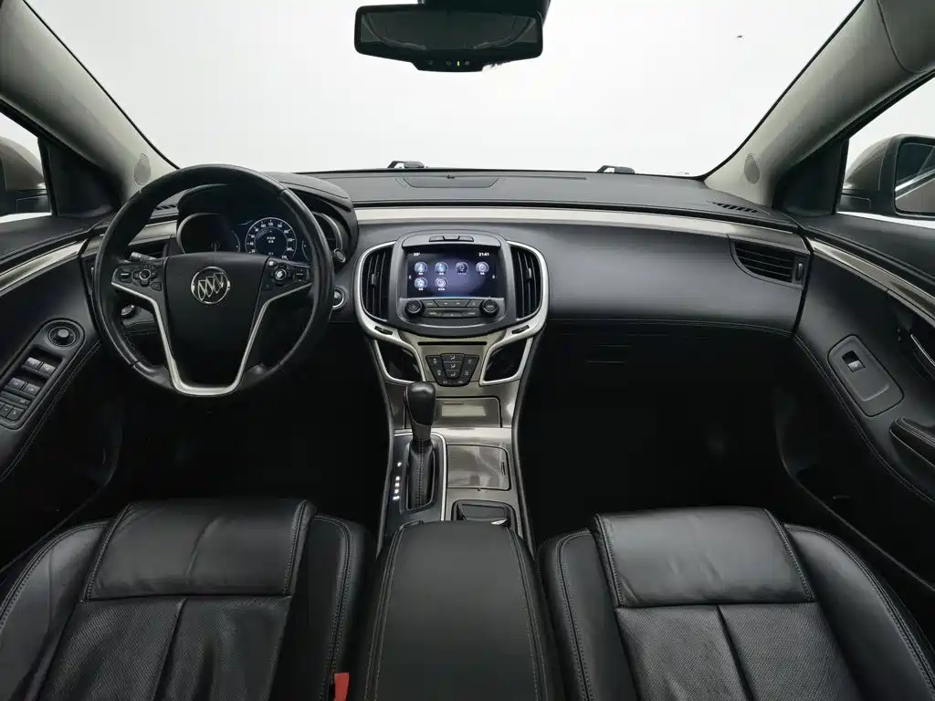 Buick LaCrosse — миниатюра 5