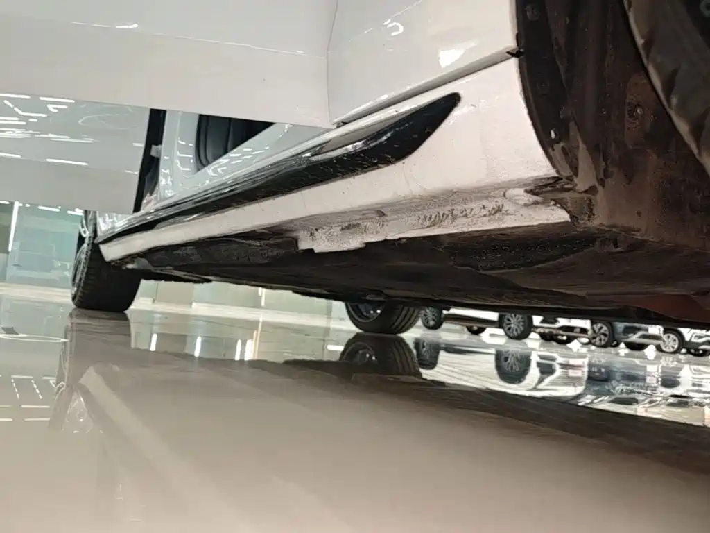 Audi A4L — миниатюра 19