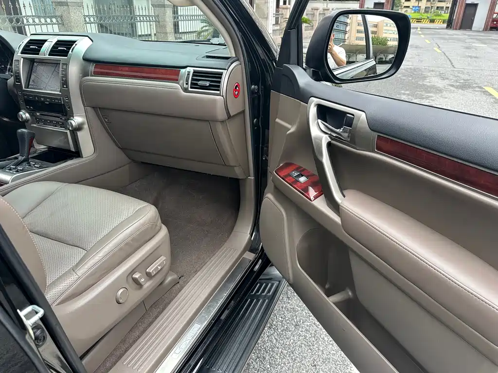 Lexus GX — миниатюра 25