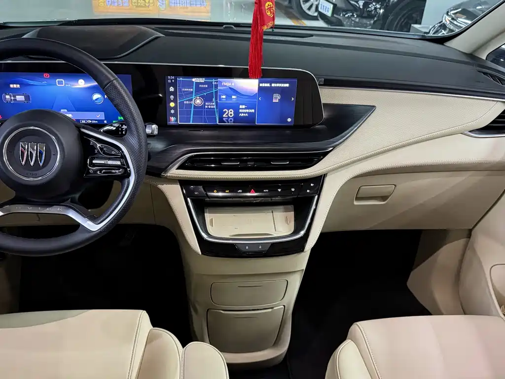 Buick GL8 Hybrid — миниатюра 10