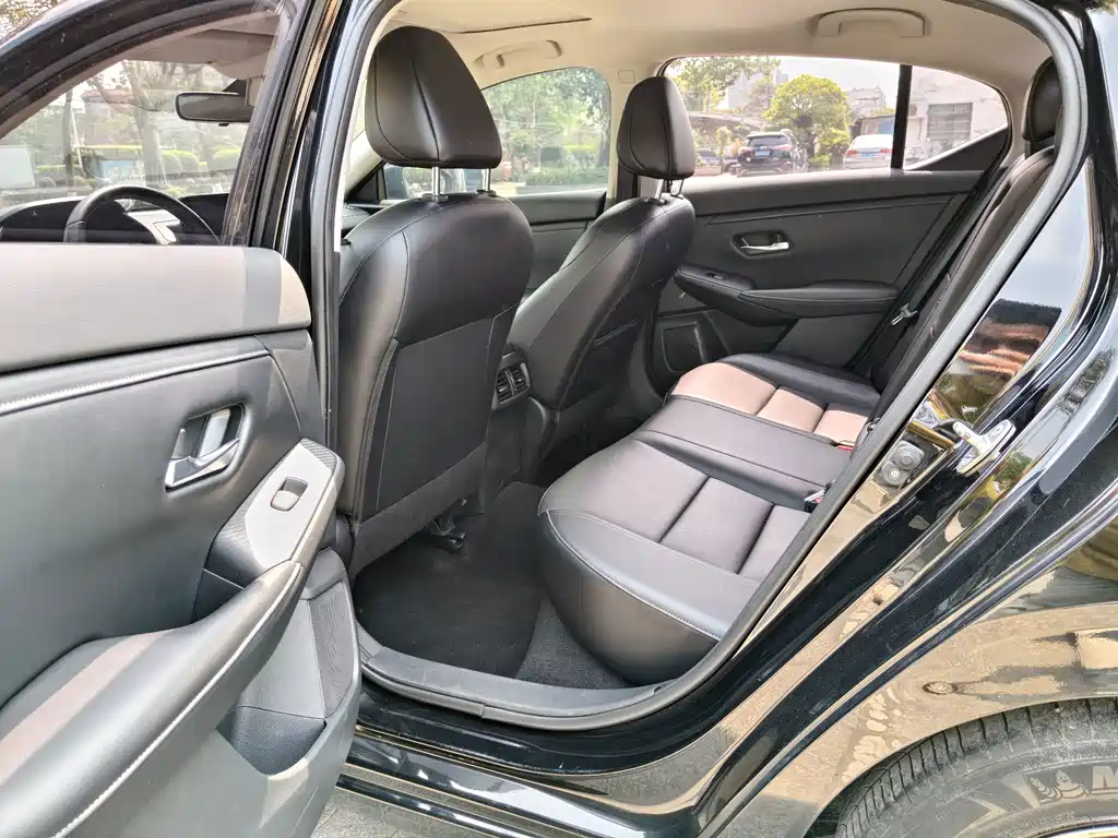 Nissan Sylphy — миниатюра 7