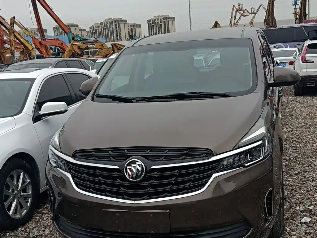 Buick GL8 — миниатюра 2