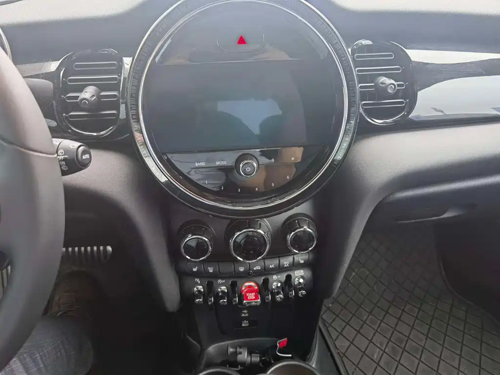 Mini JCW 2023 2.0T JOHN COOPER WORKS Pat Moss