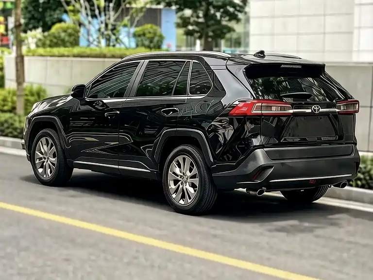 Toyota Wildlander 2022 2.0L CVT Luxury