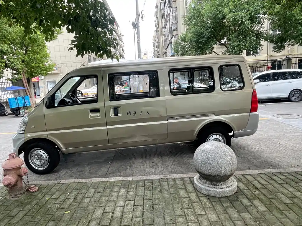 Wuling Rongguang — миниатюра 8