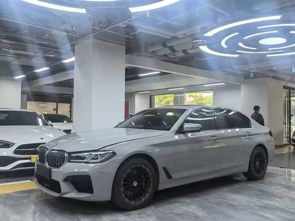 BMW 5 Series 2020