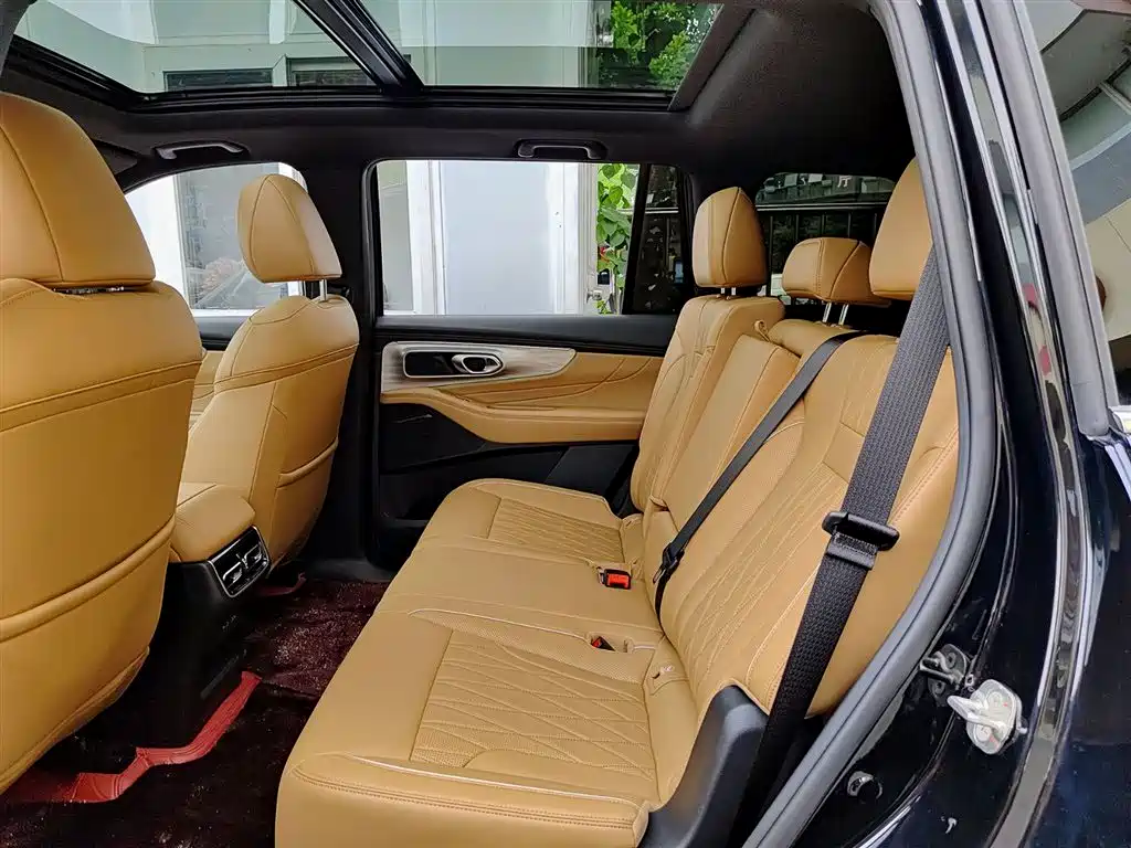 GAC GS8 2025 2.0TGDI Luxury 5 мест