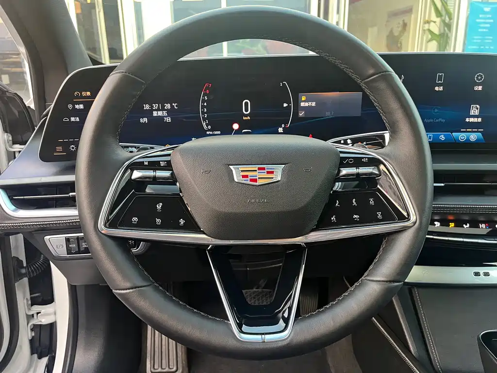 Cadillac GT4 — миниатюра 7