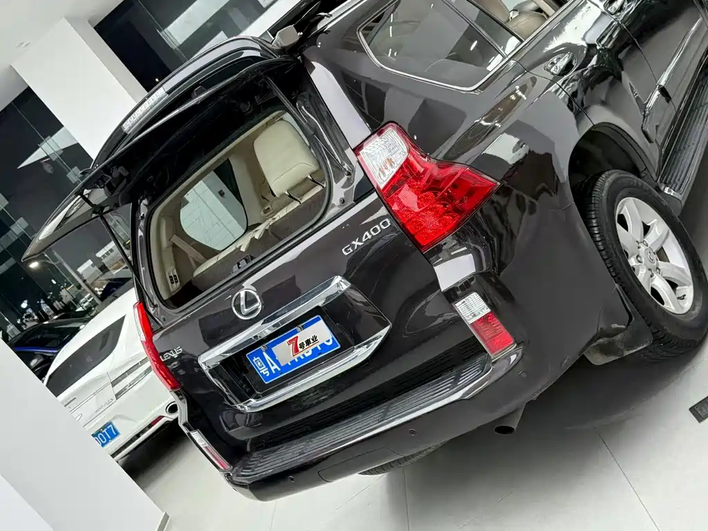 Lexus GX — миниатюра 8