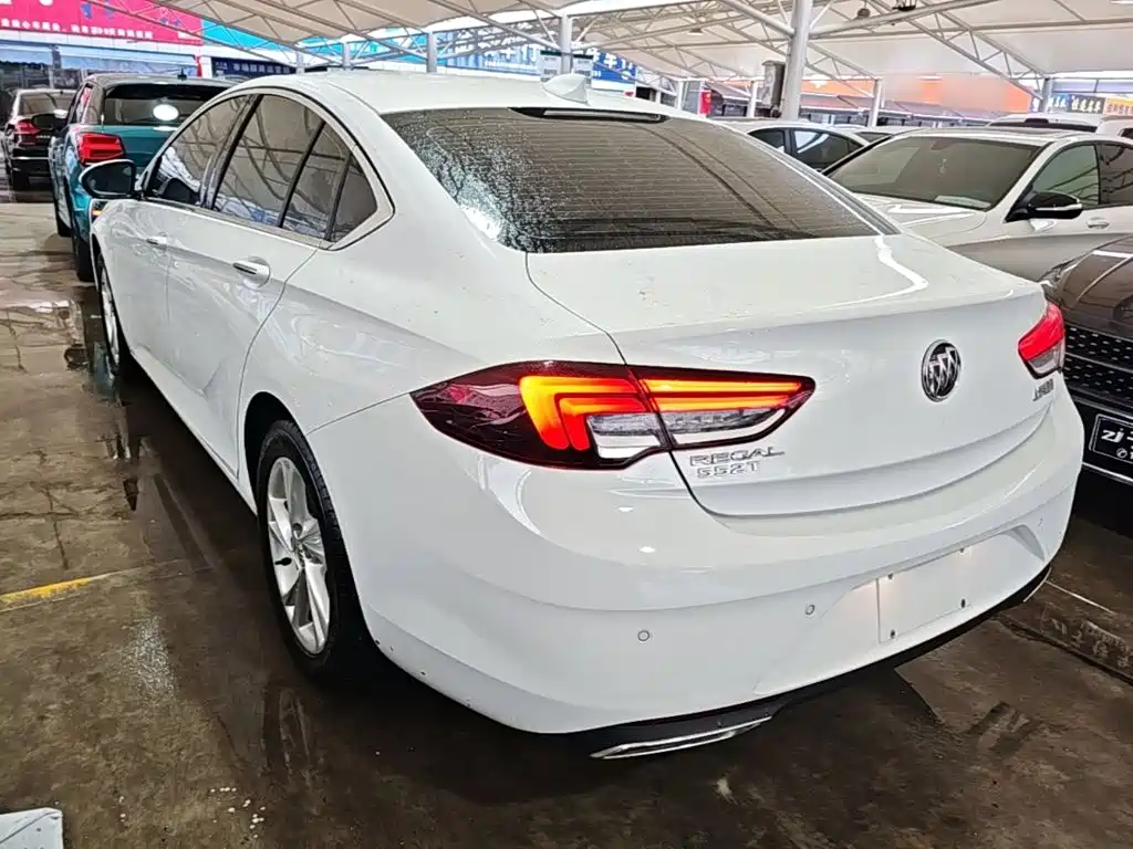 Buick Regal — миниатюра 5