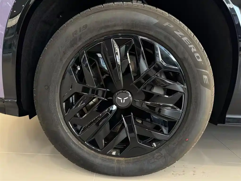 Hongqi HONGQI TIANGONG 08