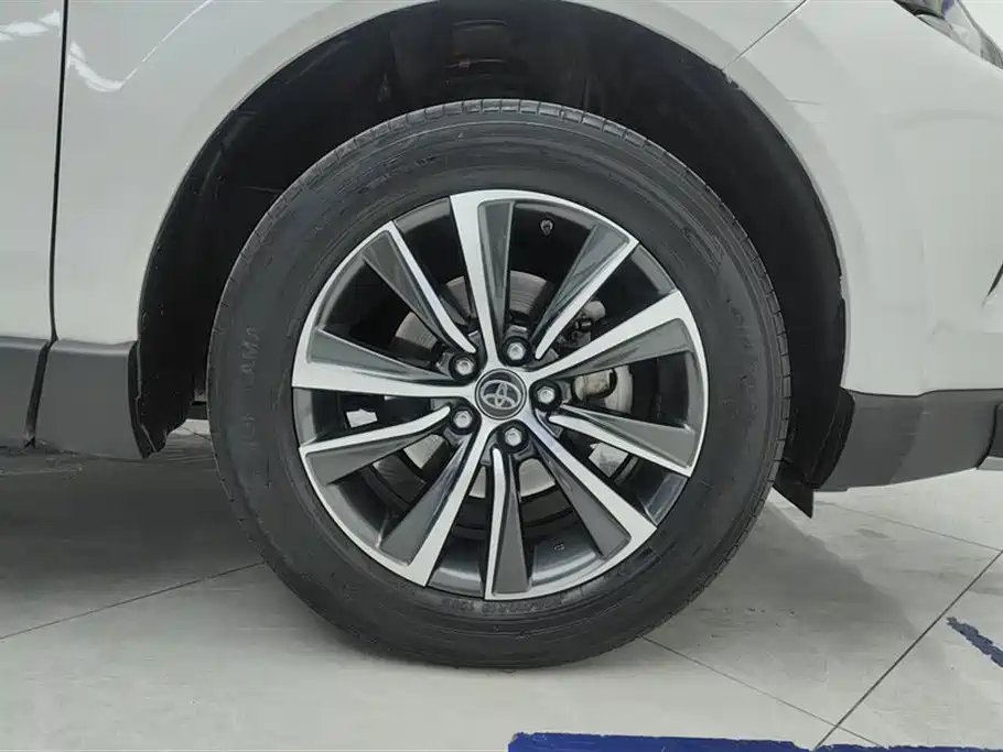 Toyota Harrier 2022 2.0L CVT
