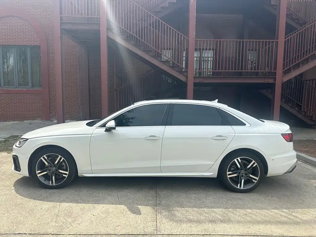 Audi A4L — миниатюра 7