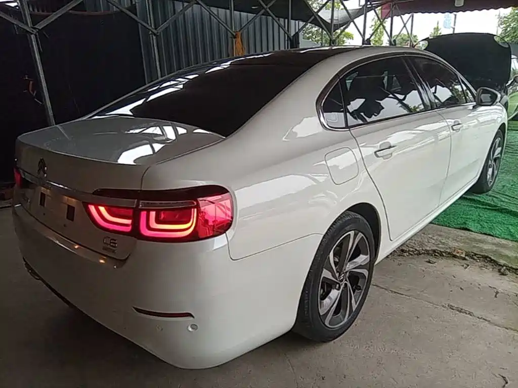 Citroen C6 — миниатюра 7