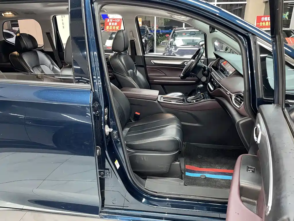 GAC Motor Trumpchi M6 — миниатюра 11