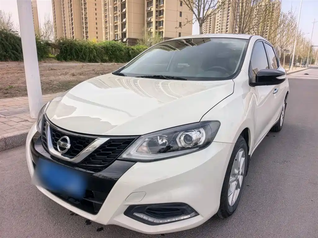 Nissan Tiida 2023
