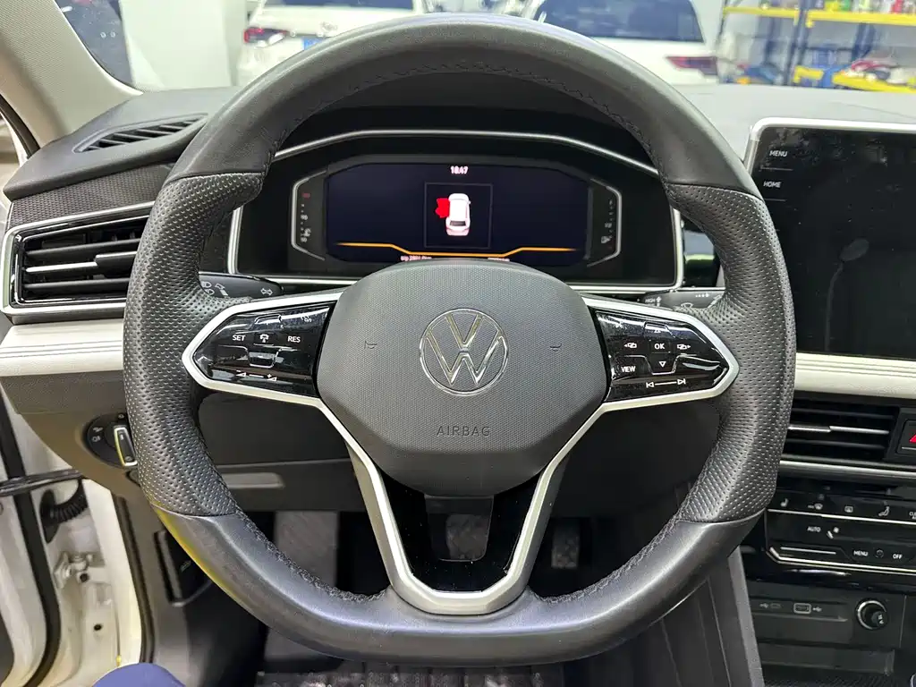 Volkswagen Tiguan L — миниатюра 13