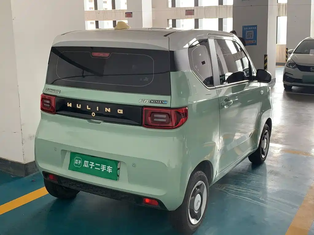 Wuling MINIEV — миниатюра 4