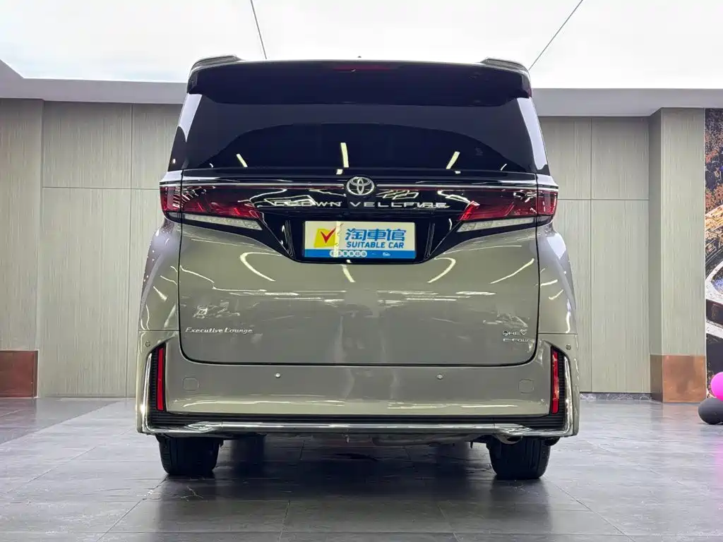 Toyota Vellfire — миниатюра 5