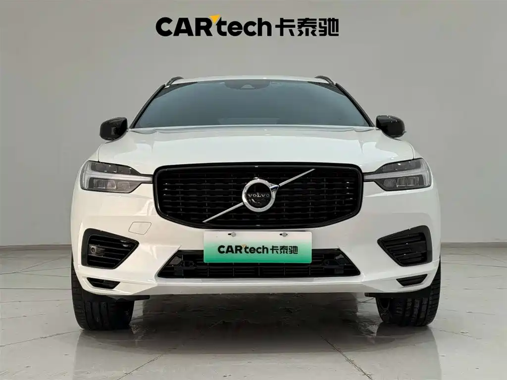 VOLVO XC60 PLUG IN HYBRID