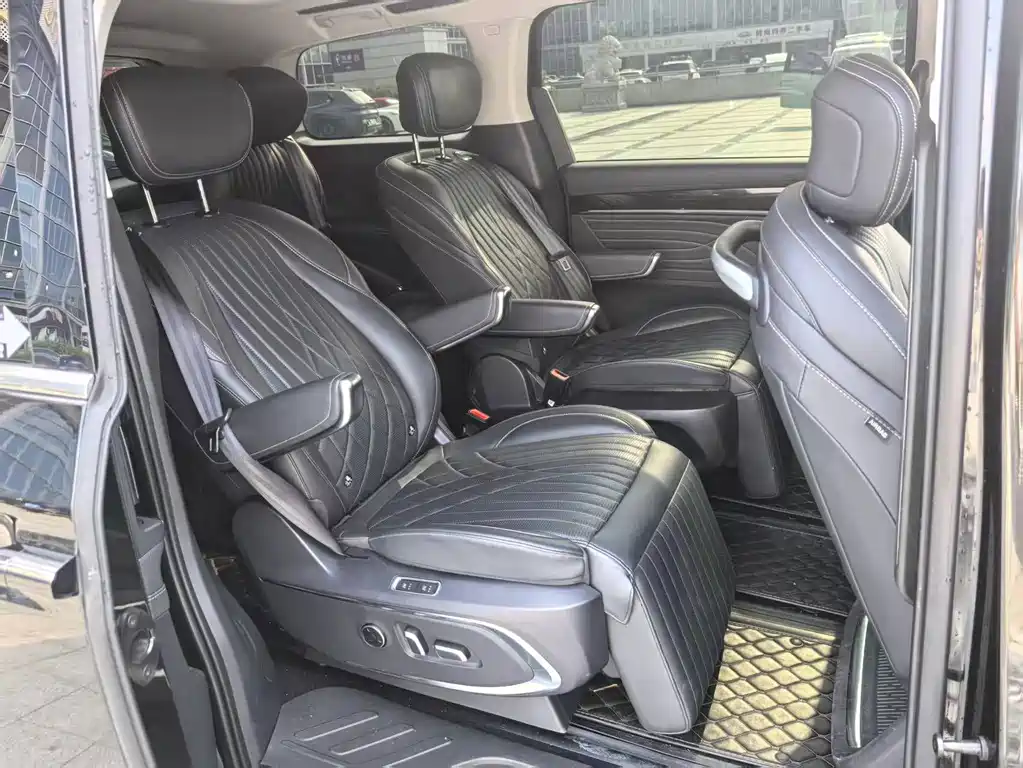 MAXUS Dajia 9 — миниатюра 9