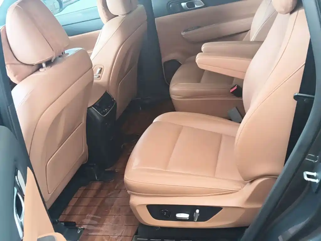 Li Auto Li ONE — миниатюра 17