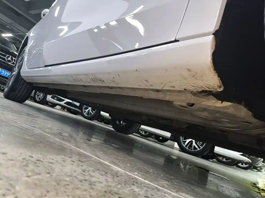 Geely Emgrand — миниатюра 21