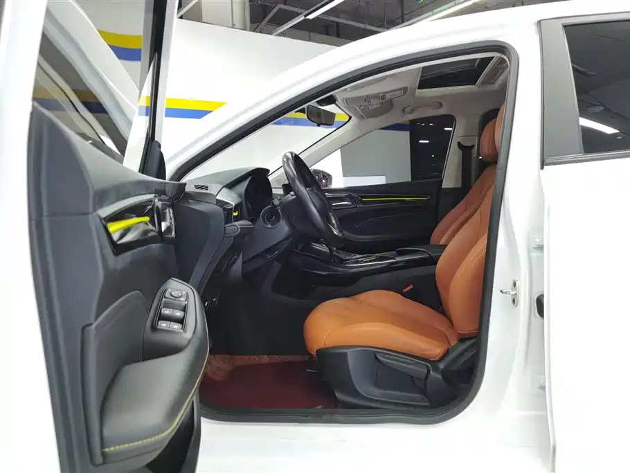 Roewe i5 2021 1.5L CVT
