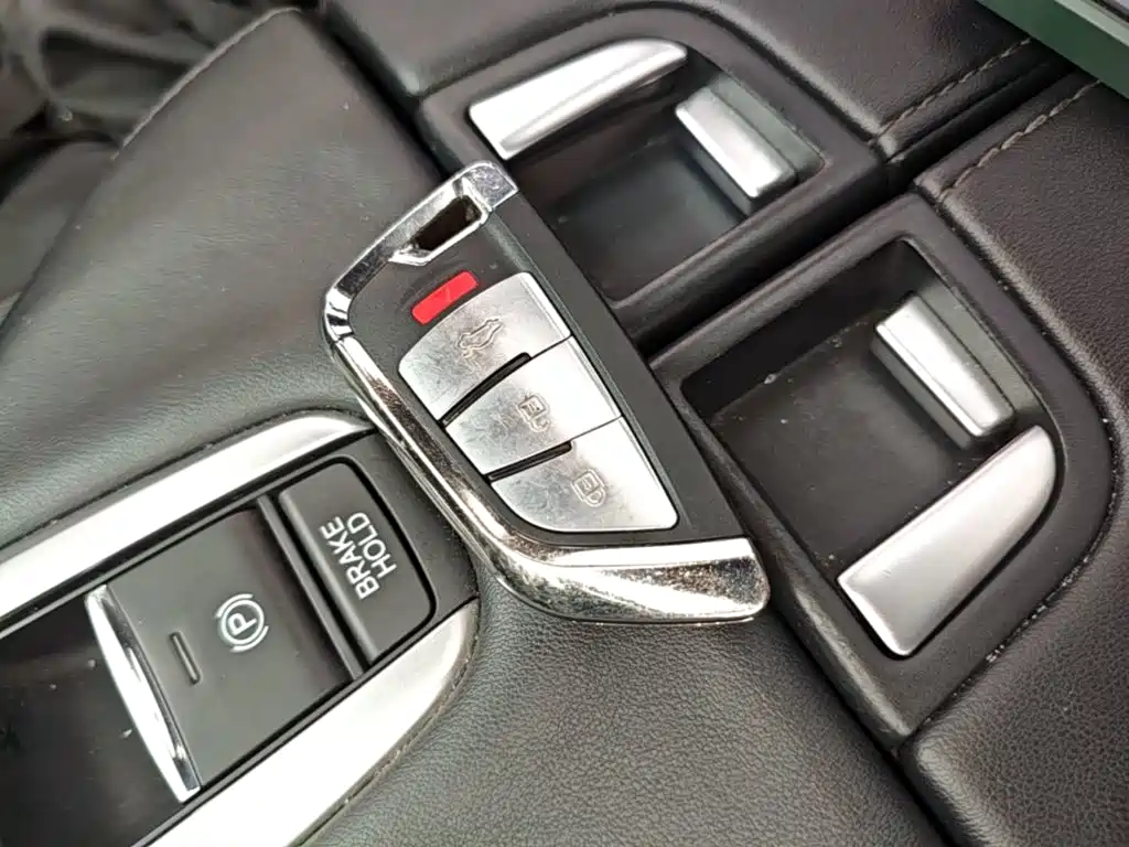 Honda Avancier 2017 240TURBO Premium