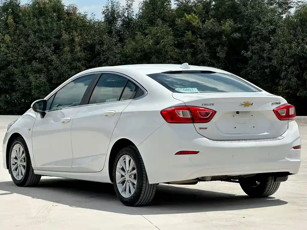 Chevrolet Cruze — миниатюра 4