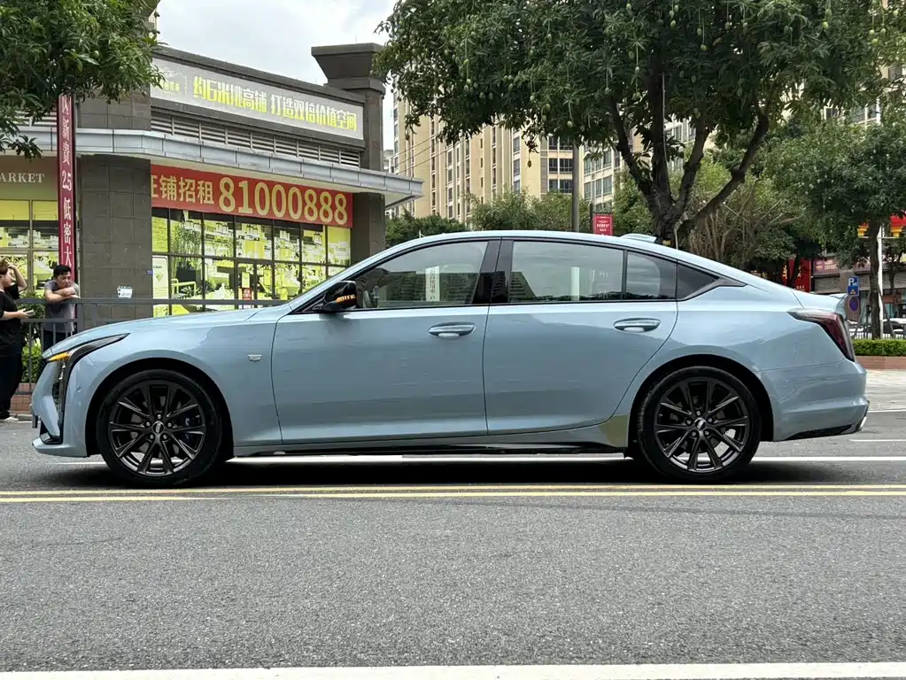 Cadillac CT5 — миниатюра 7