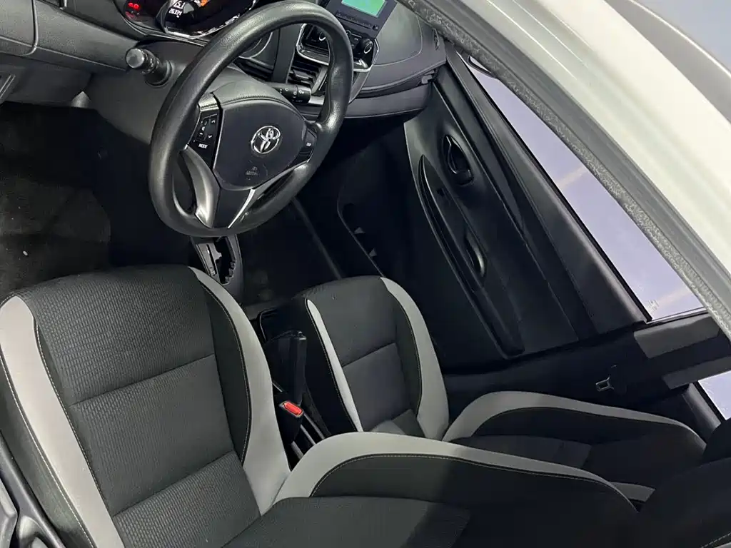 TOYOTA YARIS L ZHIXUAN