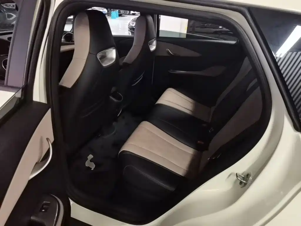 BYD Dolphin — миниатюра 17