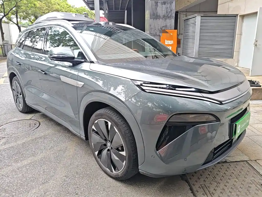 BYD Tang L L 2025 DM 175KM