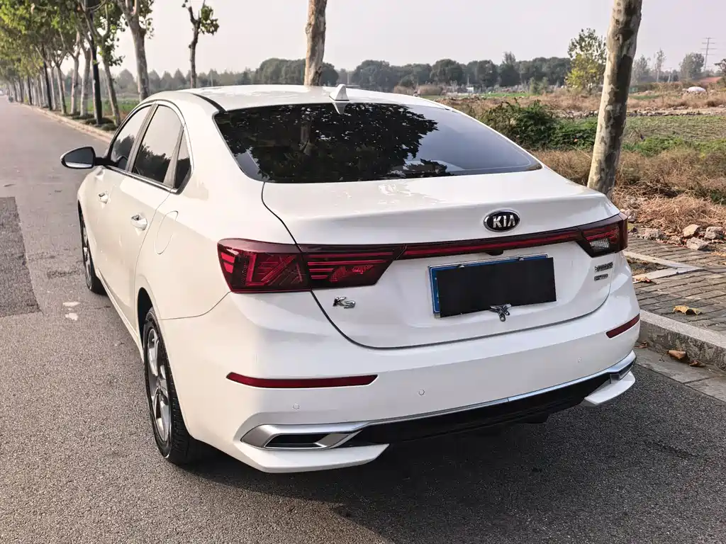 KIA K3