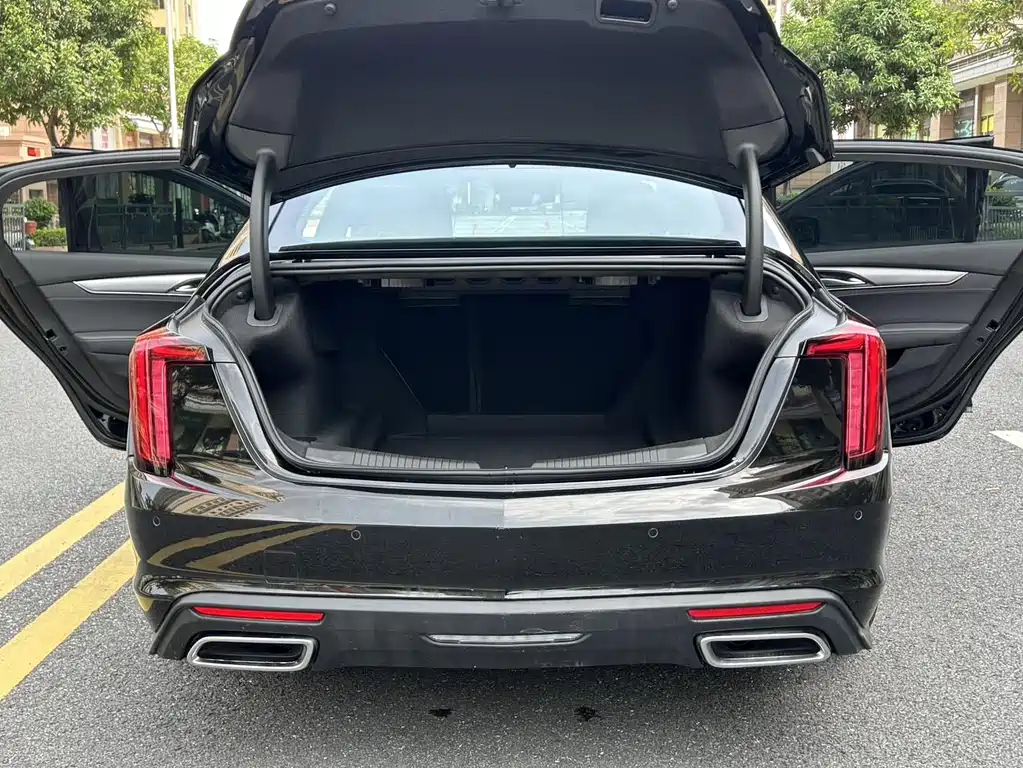 Cadillac CT5 — миниатюра 18