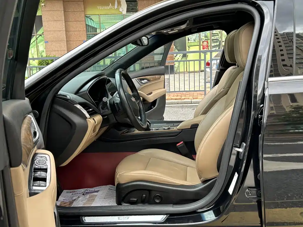Cadillac CT5 — миниатюра 8