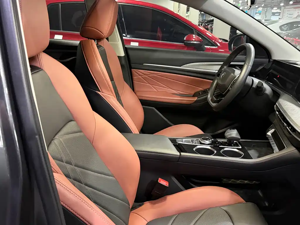 Changan Eado 2023 Enjoy PLUS NE 1.4T GDI DCT Luxury