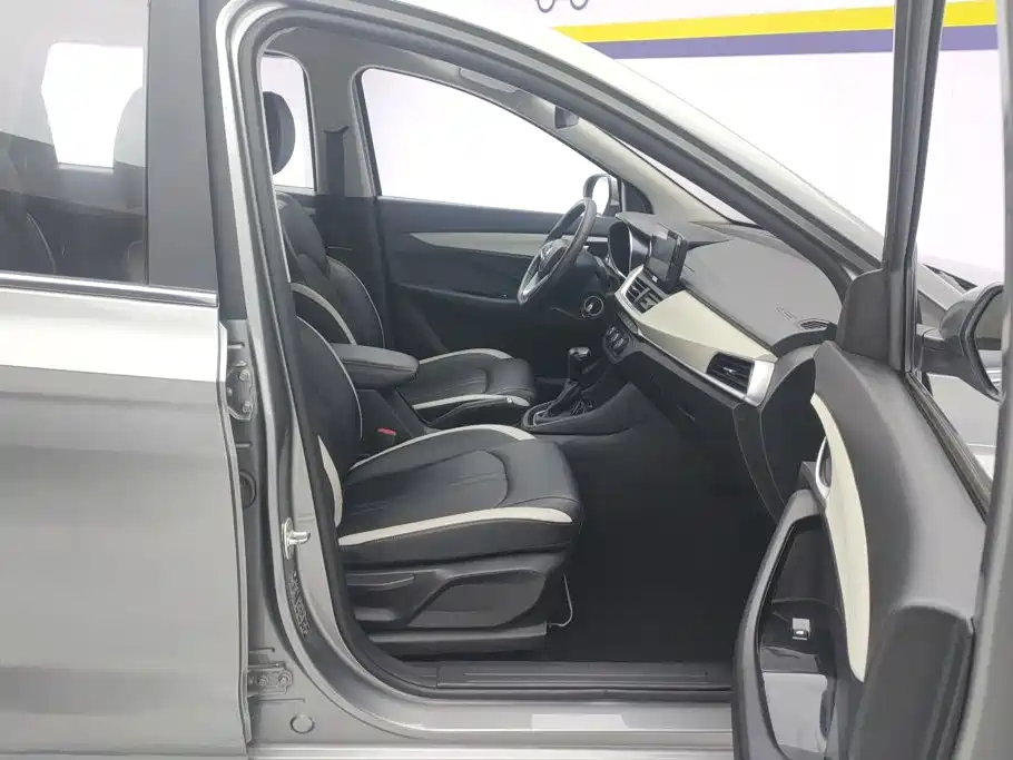 Baojun 360 — миниатюра 8