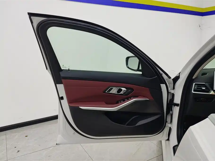 BMW i3 2024 eDrive 35 L