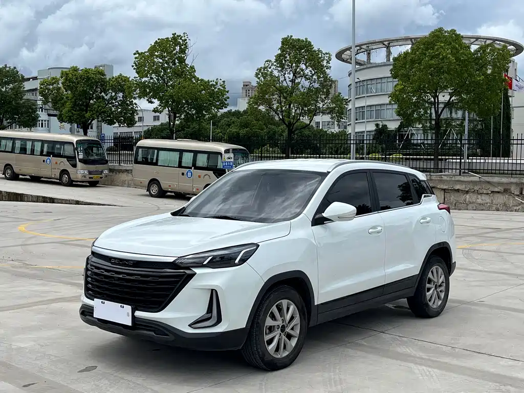 BAIC X3 — миниатюра 2